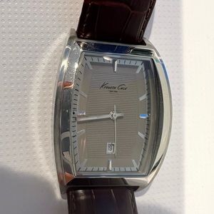 Excellent condition Kenneth Cole Men’s Watch.